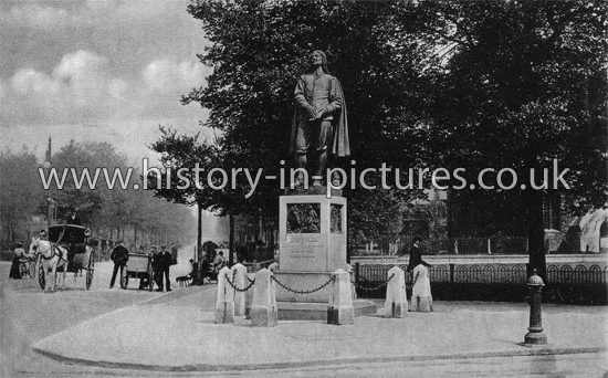 Bunyan's Statue, Bedford, Bedfordshire. c.1912